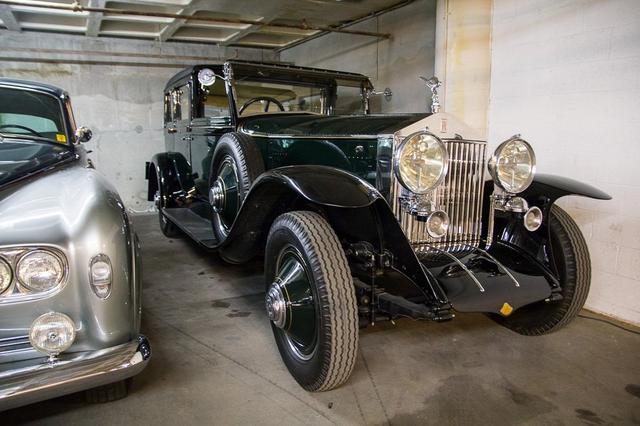 Fred Astaire’s 1927 Rolls-Royce Phantom I Town Car by Hooper with silver plated interior trim (Photo by Perhansa Skallerup/LAist)